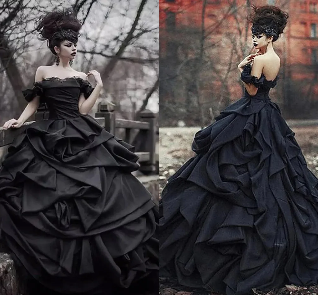 

Black Gothic Garden Wedding Dresses 2022 Plus Size Off Shoulder Cascading Ruffles Lace-up Corset Lace Bridal Dress Mariage