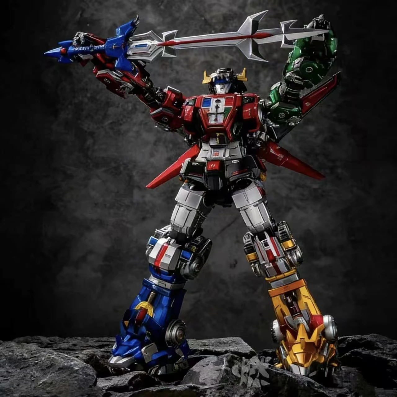 Фото В наличии: Фигурка BEASTKING REBORN-01 REBORN01 Volkswagen King, коллекционная, высококачественная, подарок на день рождения, игрушка №2