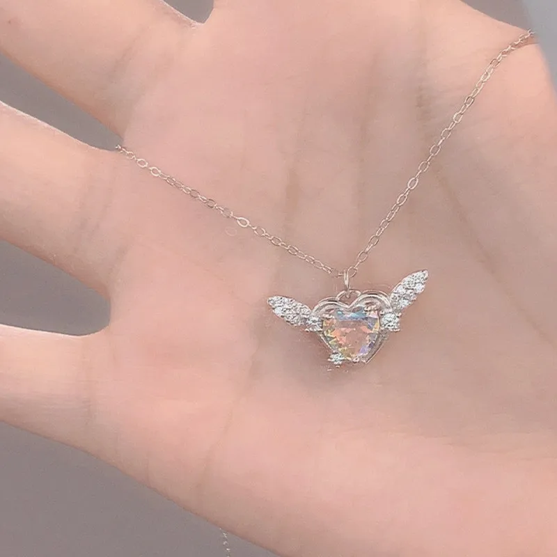 Очаровательное многослойное ожерелье с подвеской в виде бабочки кристаллами