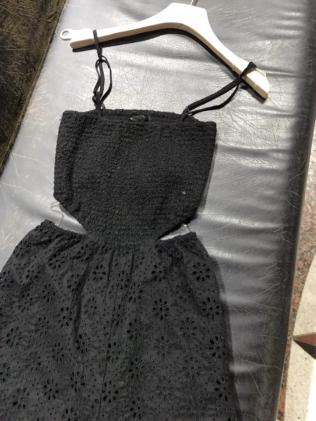 Export USA Trendy Cool Season Cotton Embroidery Hollow-out Waist Black One-Piece Short Culottes 4065