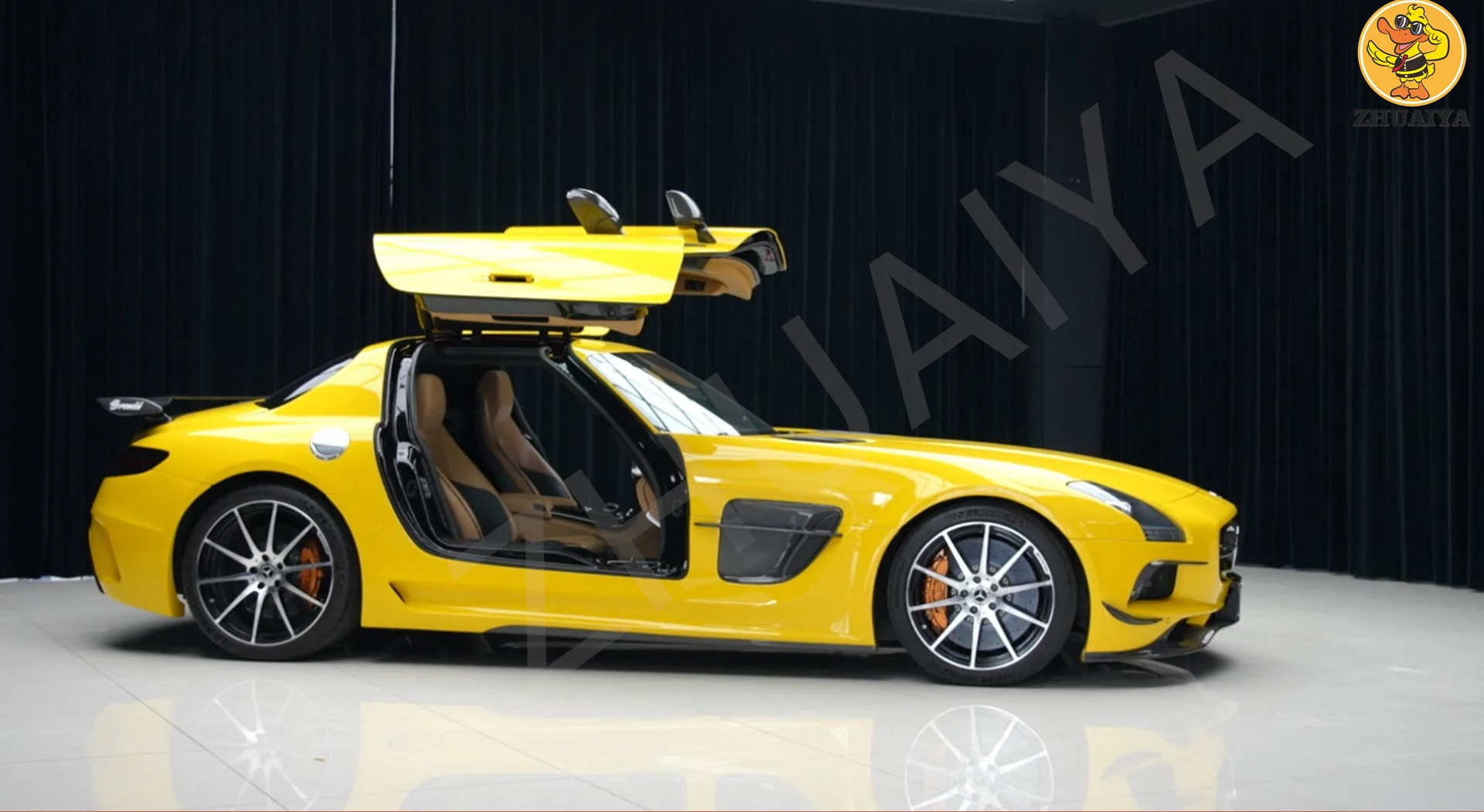 Рисунок 3 - Высококачественные автомобильные наклейки из ТПУ