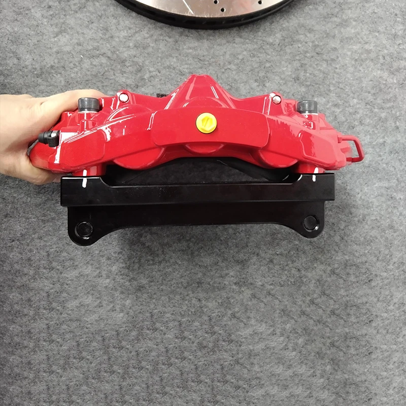 Рисунок 6 - Обновленная тормозная система GT4