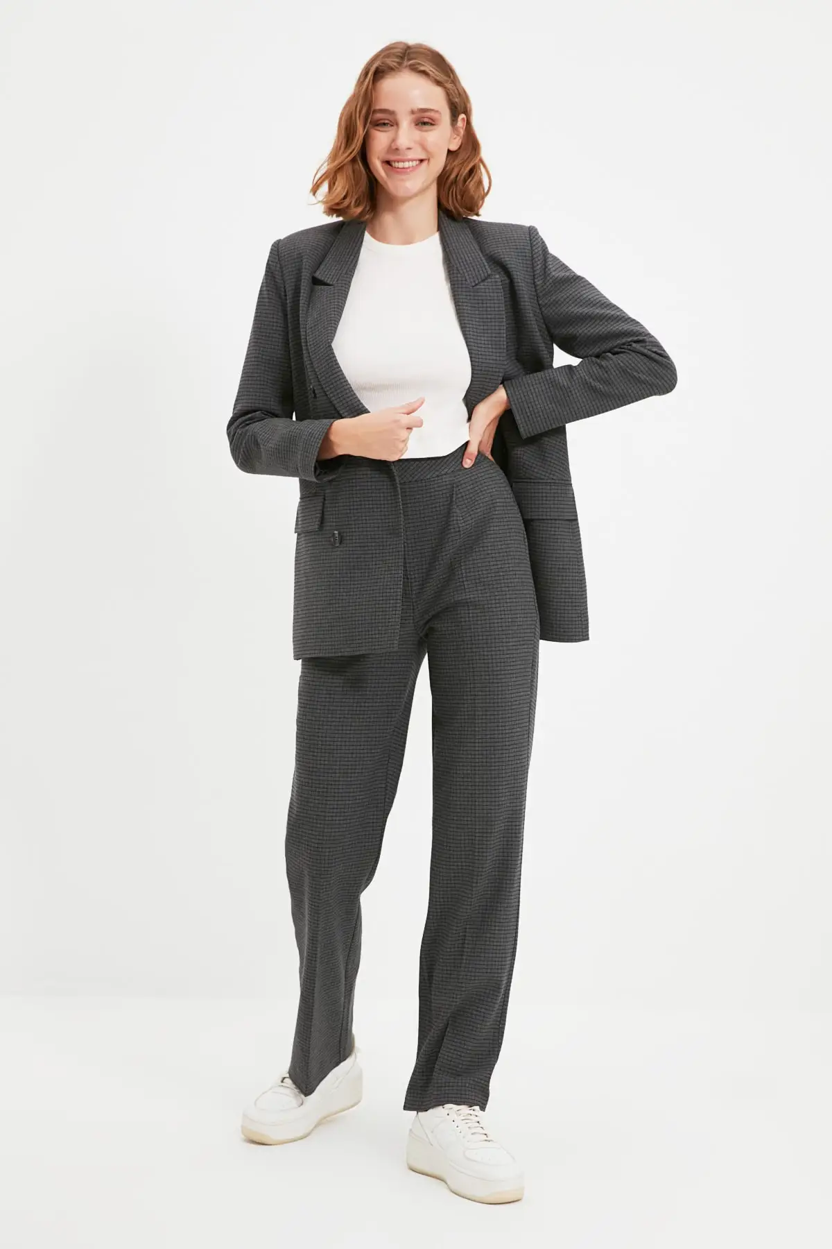 

Trendyol Recycle Flat Cut Pleated Pants TWOAW22PL0571