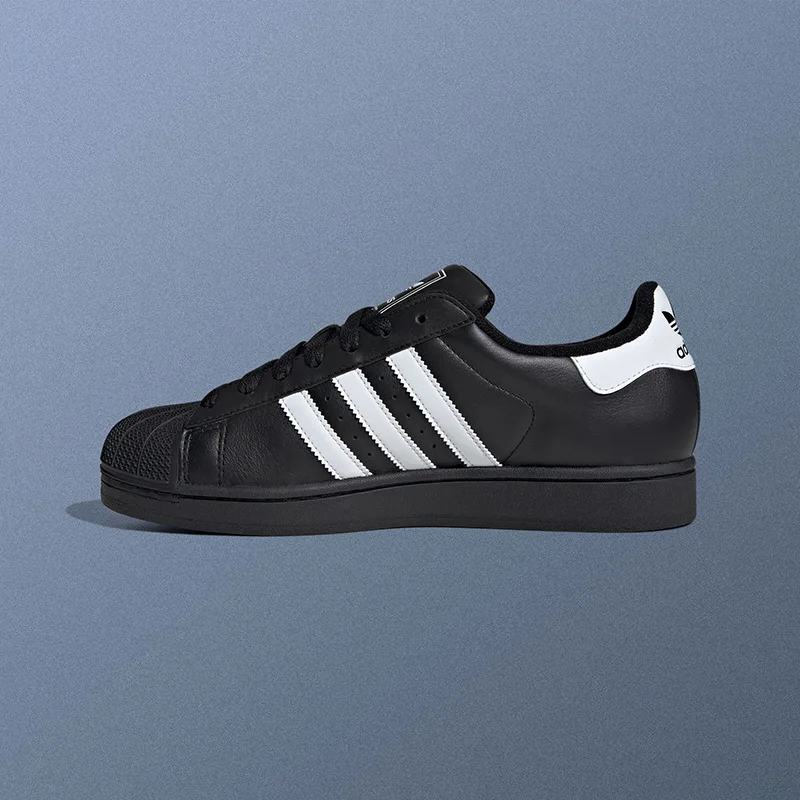 Фото Кроссовки Adidas JI0079 Icon Shell Toe, черно-белые, с тремя полосками, из премиальной кожи, с износостойкой резиновой подошвой, для повседневной ходьбы №3