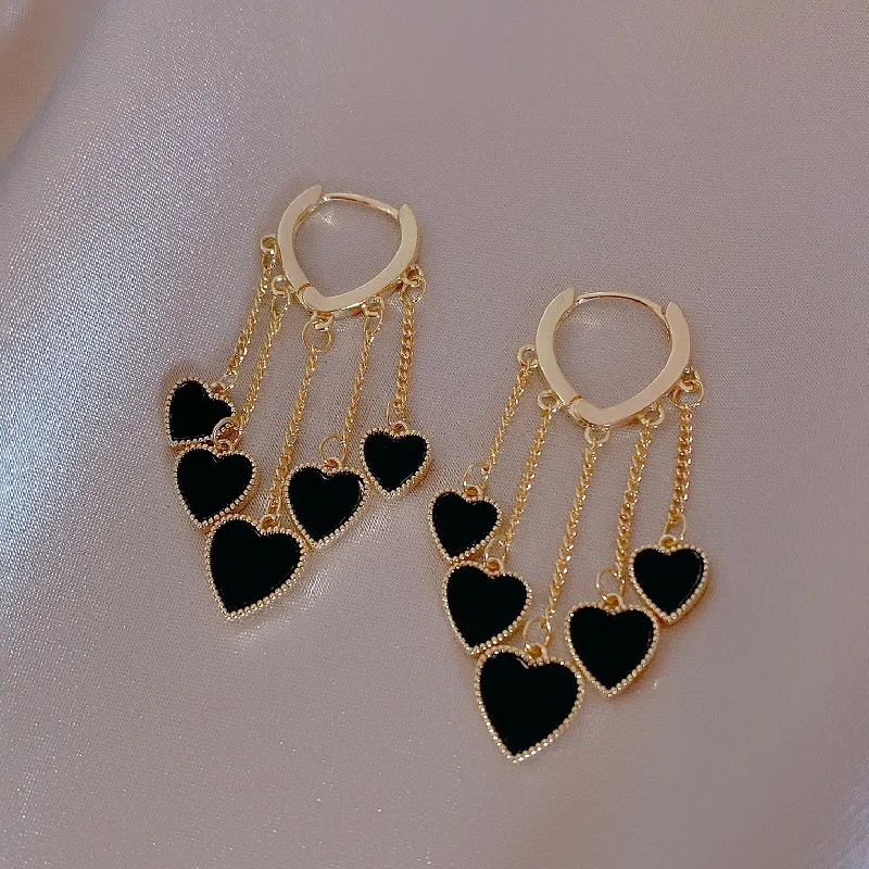 

South Korea's new design fashion jewelry sexy black love tassel pendant earrings elegant women's prom party accessories