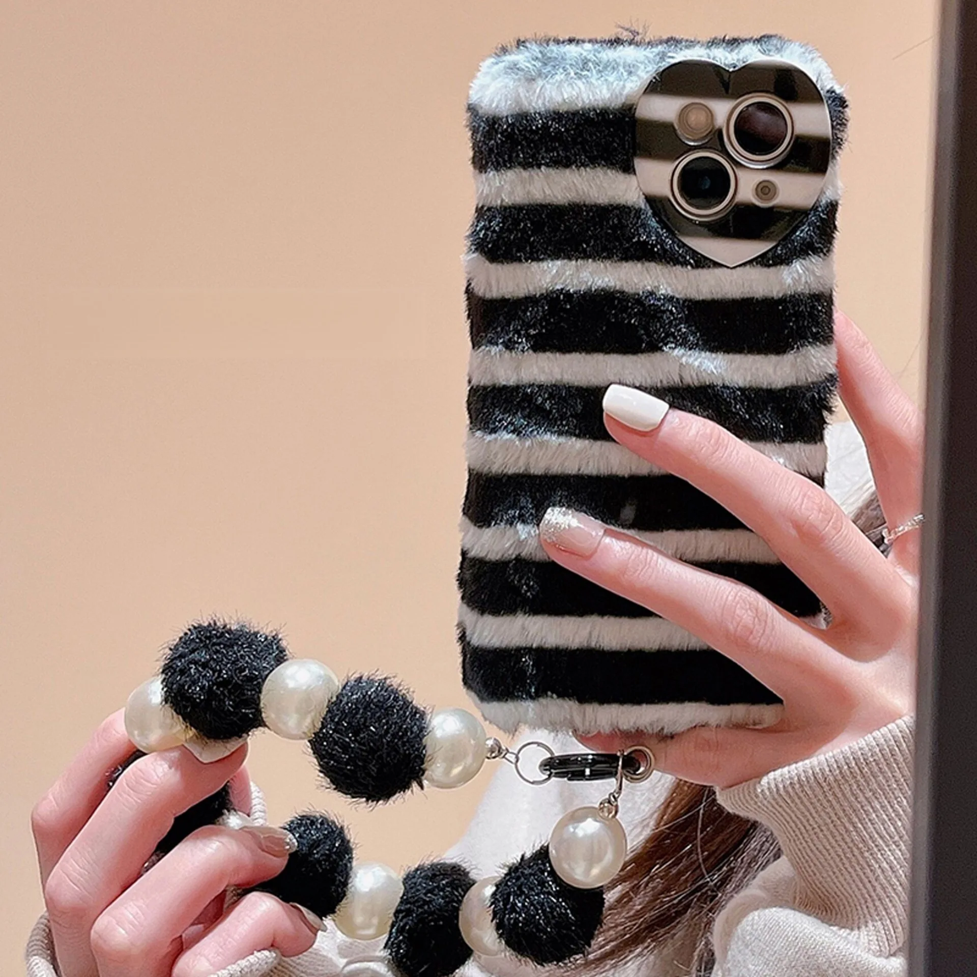 

For iphone14pro autumn/winter striped plush max chain Apple 13 phone case 12 new 14 female premium phone case