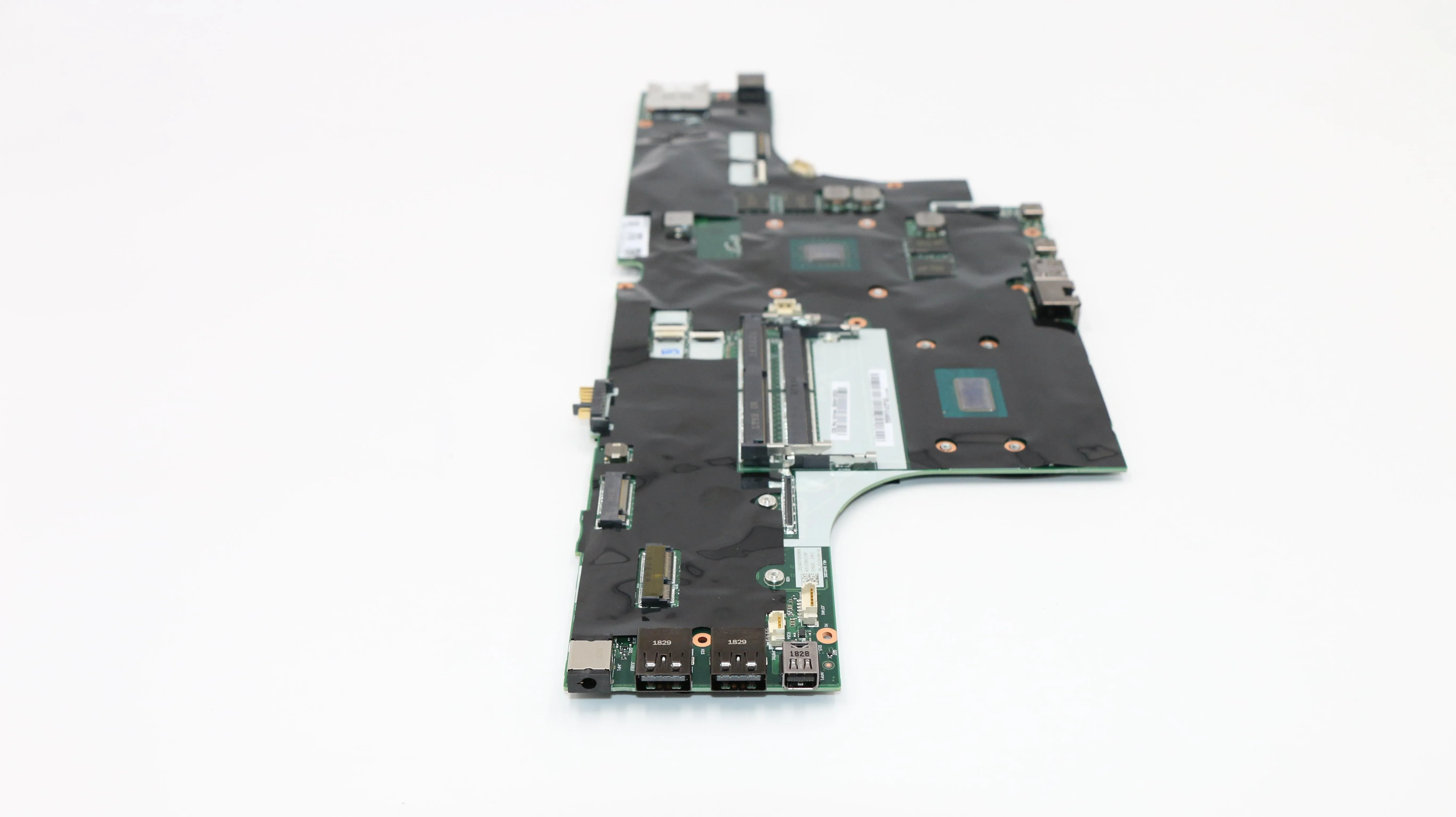 Рисунок 5 - SN NM-B562 FRU 01YU211 CPU i7-8850