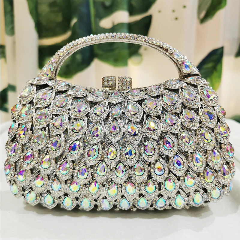 Women's Diamond Evening Bag 2022 Trend Luxury Designer Handbags Banquet Diamond Clutches String Empty Metal Hard Case Dinner Bag