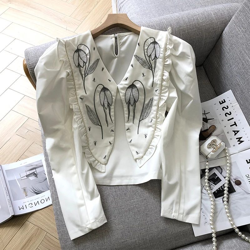 

French Court Style Lace V-Neck Flower Embroidered Shirt Women's Spring Autumn Top
