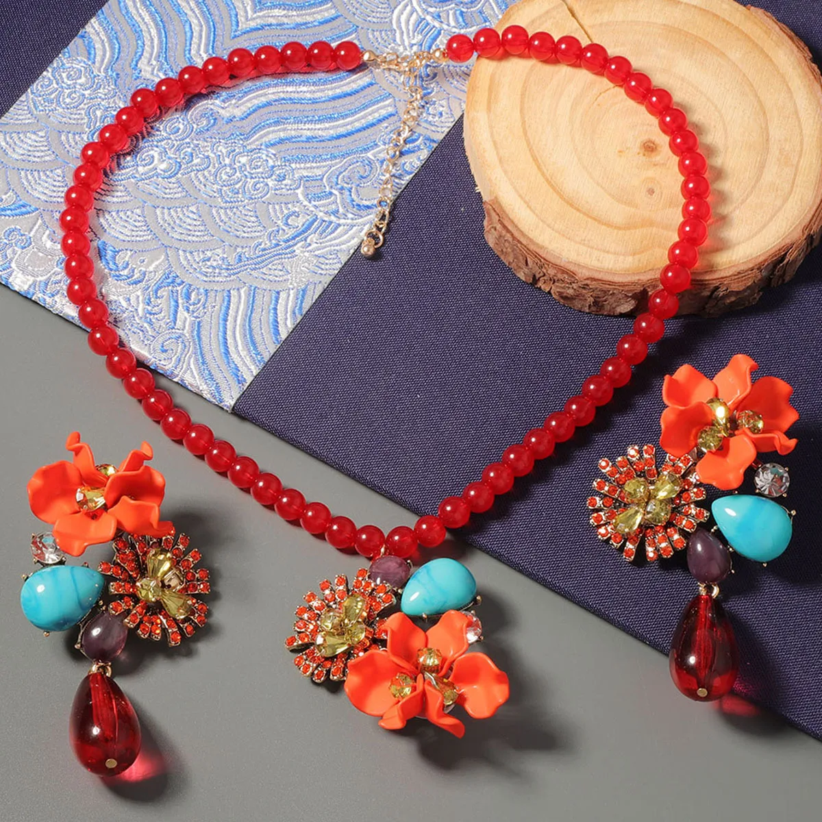 ZAA Персонализированное банкетное ожерелье с подвеской из сплава и смолы цветком