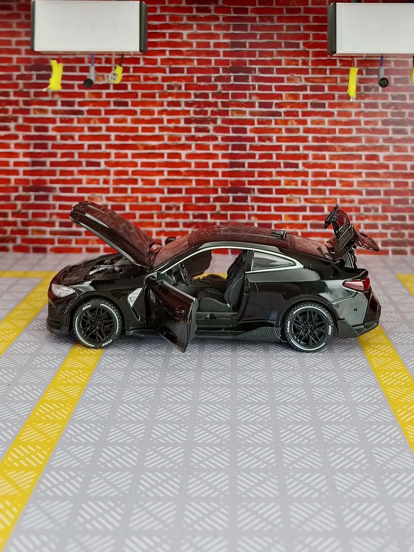 1:32 BMW M4 Coupe модель спортивного автомобиля из сплава литье под давлением и