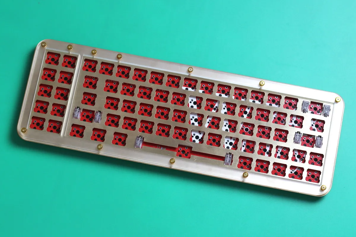 

Left-handed Mechanical Keyboard Suitable for Left-handers, Customized Kit