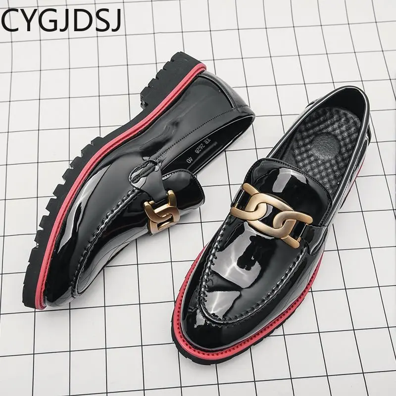 

Italiano Office 2023 Formal Shoes for Men Casuales Wedding Dress Slip on Shoes Men Business Suit Patent Leather Shoes Chaussures