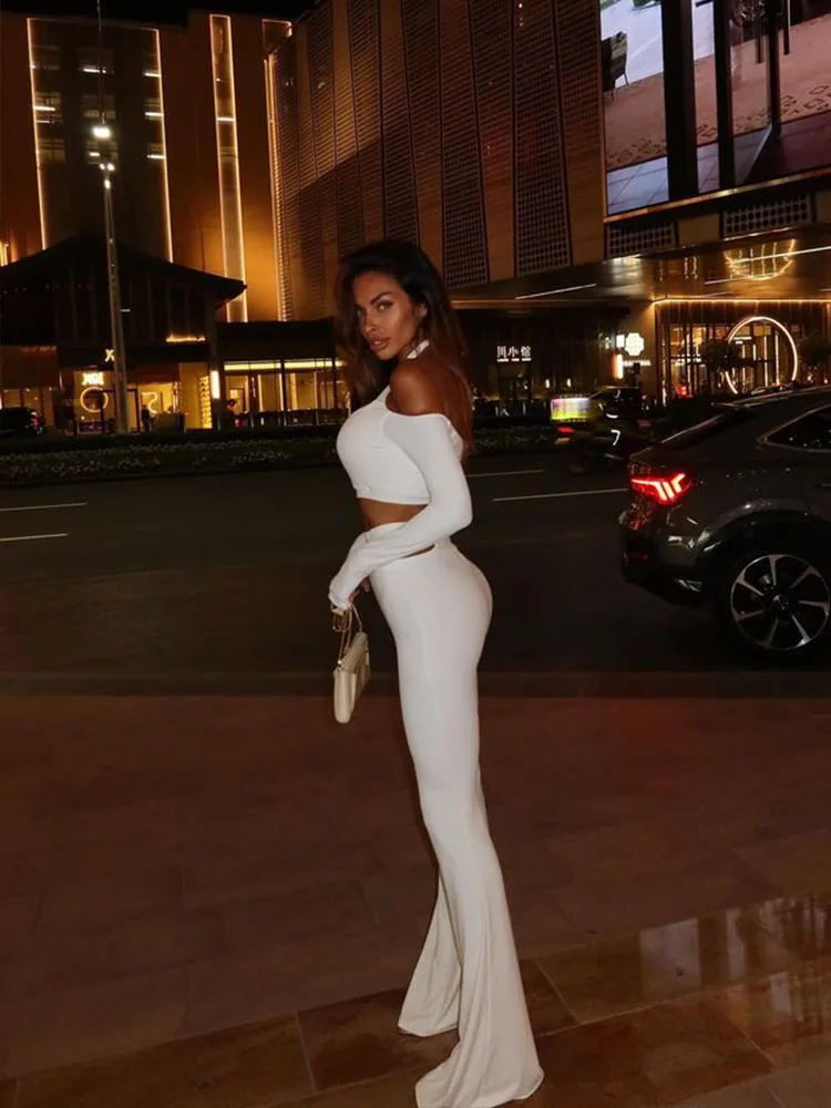 Женские спортивные костюмы-футляры