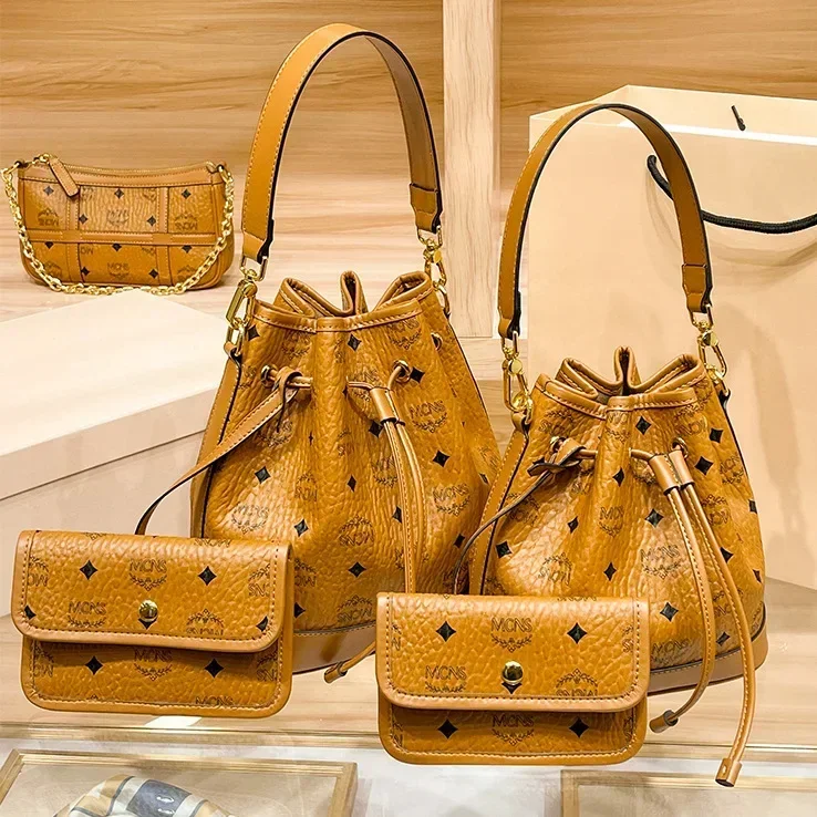 

Luxury Brand Fashion M Family High-end Sense Niche Portable Crossbody Bag Stylish and Versatile Drawstring Bucket Shoulder Bag