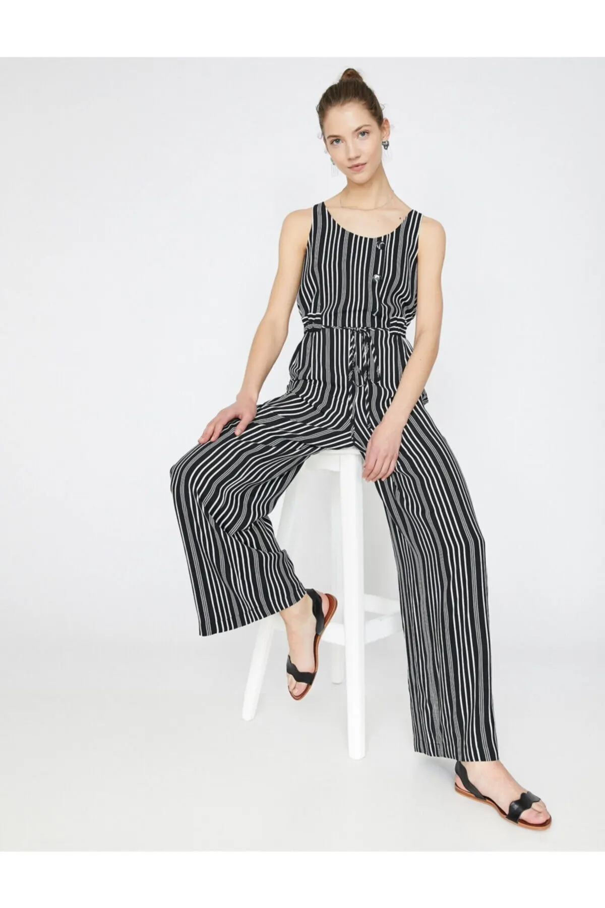 

Women's Overalls Black Striped Jumpsuit Hot Style Quality Fabric Sleeveless Baggy Trousers Casual Jumpsuit