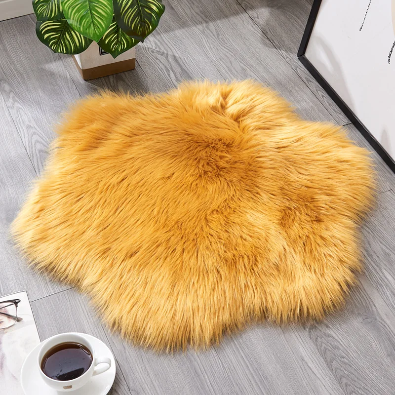 

Nordic Style Pure Color Plum Blossom Shape Imitation Wool Carpet Simple Home Versatile Fashion Tea Table Foot Pad Cold Proof Mat