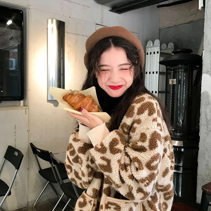 

Новинка 2022, весенне-осенняя легкая Роскошная модная куртка, Корейская версия, свободная универсальная куртка, пальто, женская эксклюзивная одежда