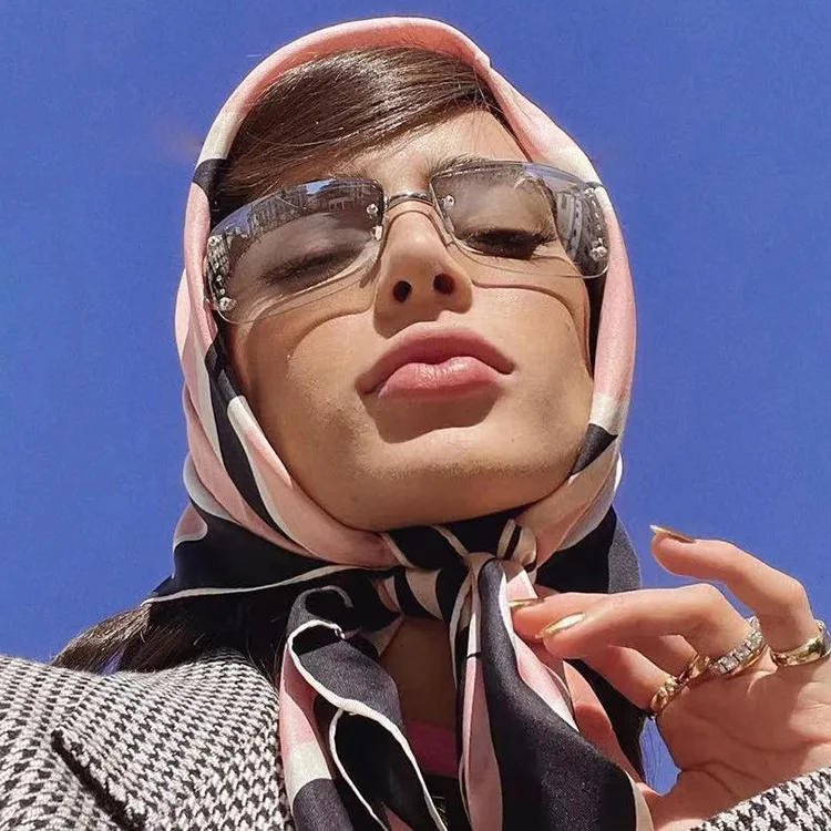 

new fashion rimless diamond bling sunglasses women 2022 high quality y2k rhinestone rectangle sun glasses aesthetic oculos uv400
