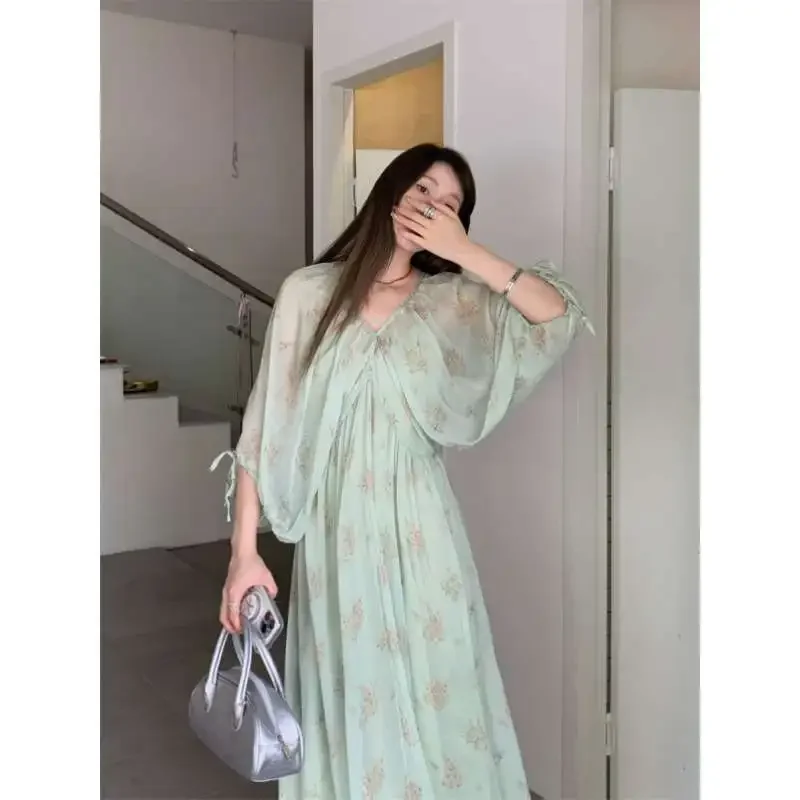 Милые элегантные отпускные платья во французском стиле с разбитым цветком и