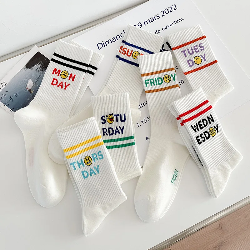 

Men Women White Sports Socks Fashion Colorful Stripe College Style Cotton Sock Couple Breathable Hip Hop Harajuku Calceines