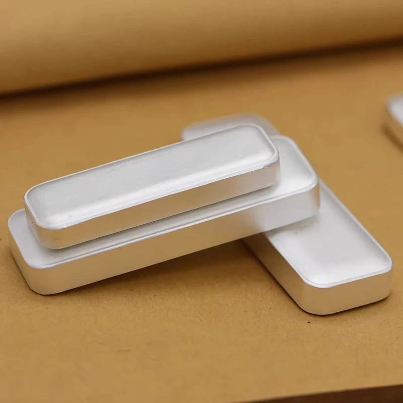 Рисунок 4 - Серебряный слиток высокой чистоты с штампом