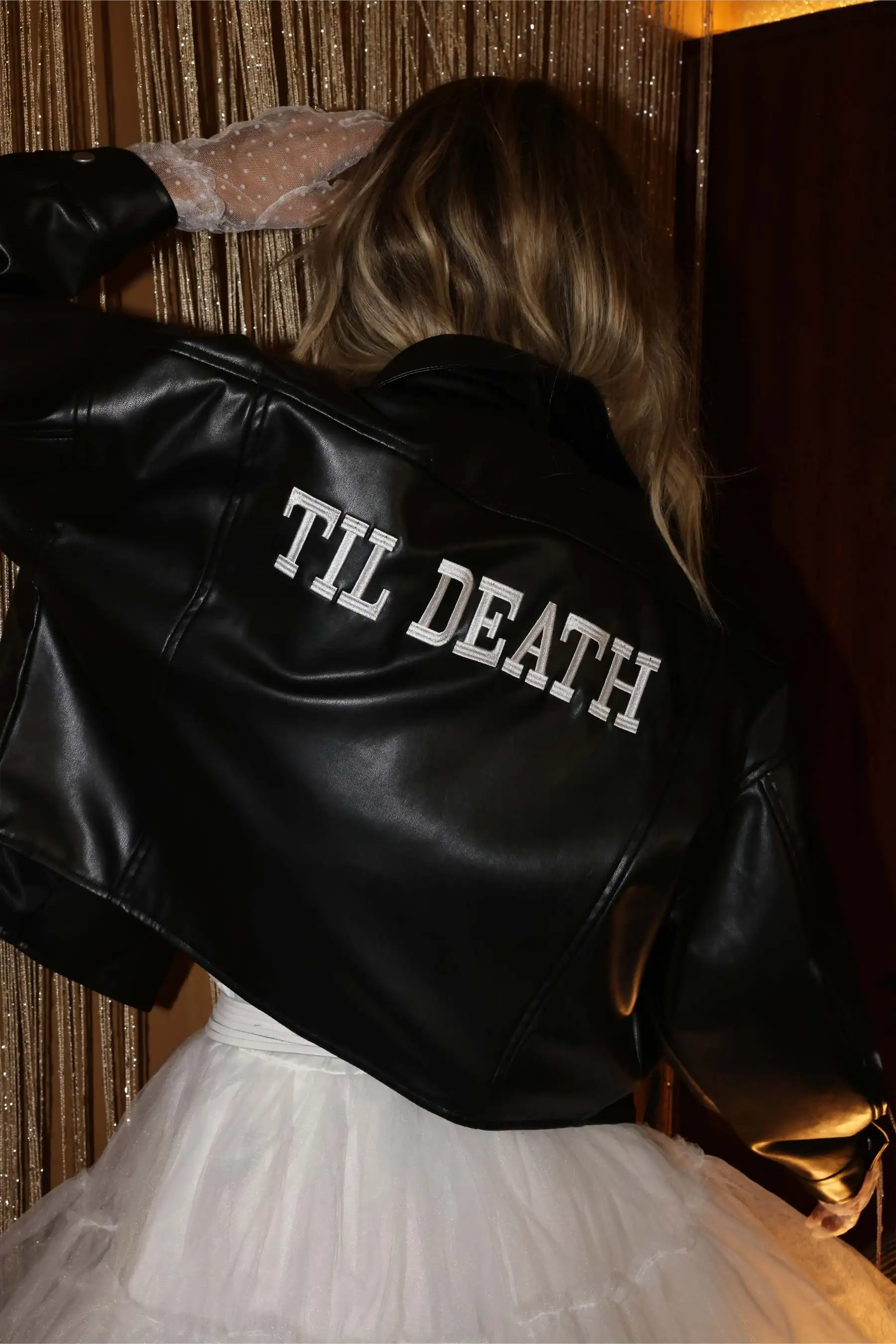 

Leather Women's Alphabet Autumn/Winter Short Jacket High Street Fashion Patchwork Alphabet Faux Shiny Leather Top