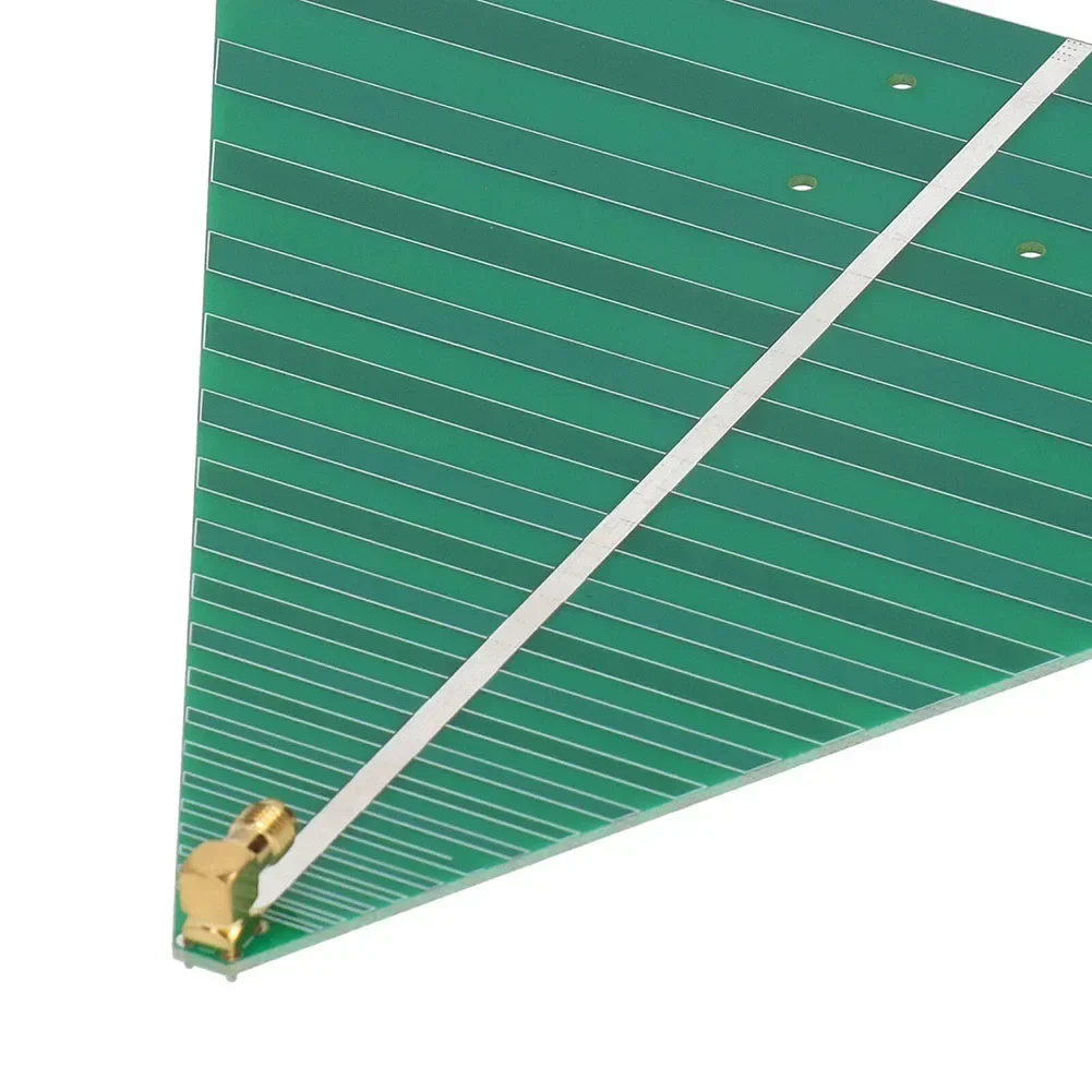 Журнал периодической антенны UWB WiFi 600-6000 МГц Сверхширокополосные печатные платы