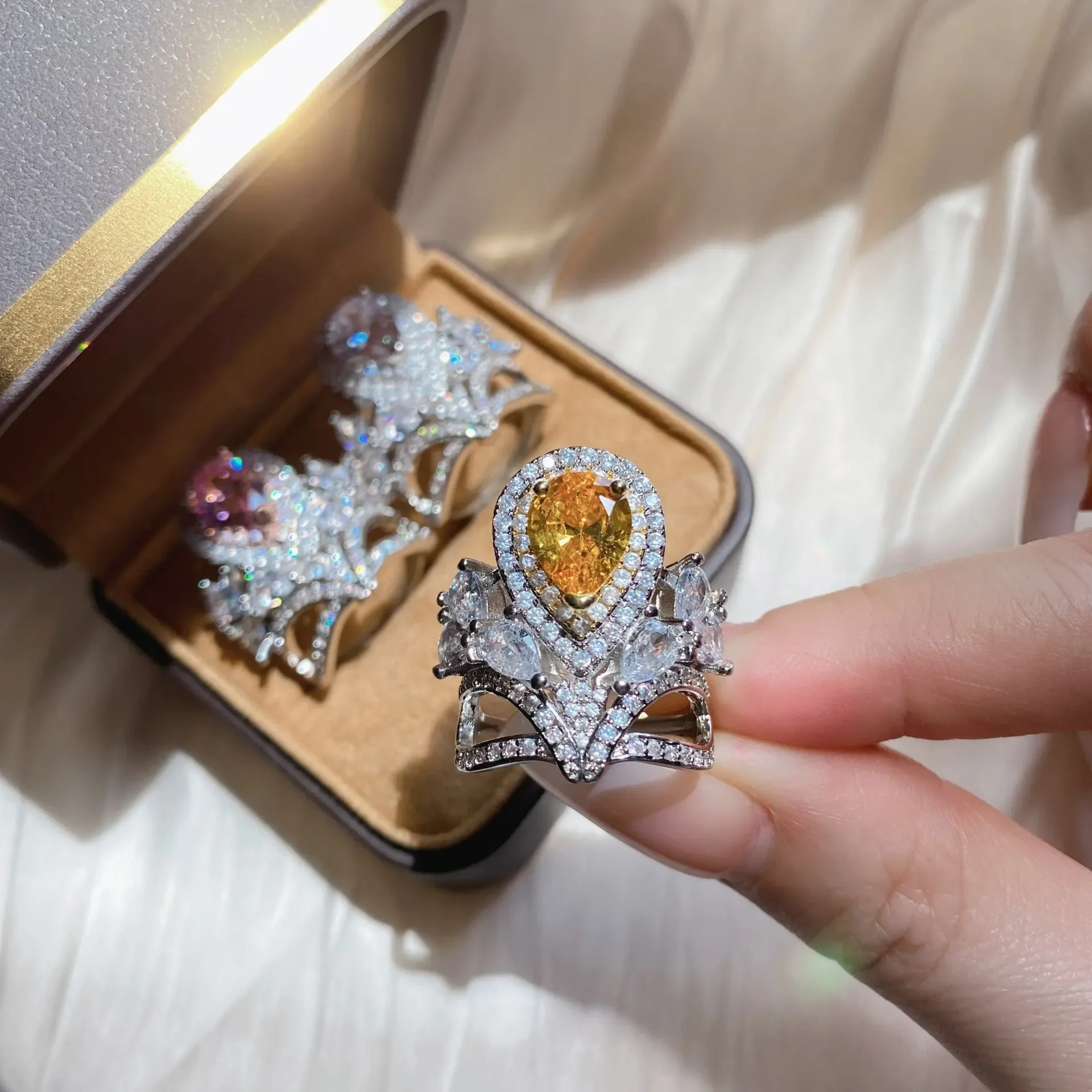 MDLTrendy модное кольцо в Европе и США с темпераментом инкрустированное бриллиантами