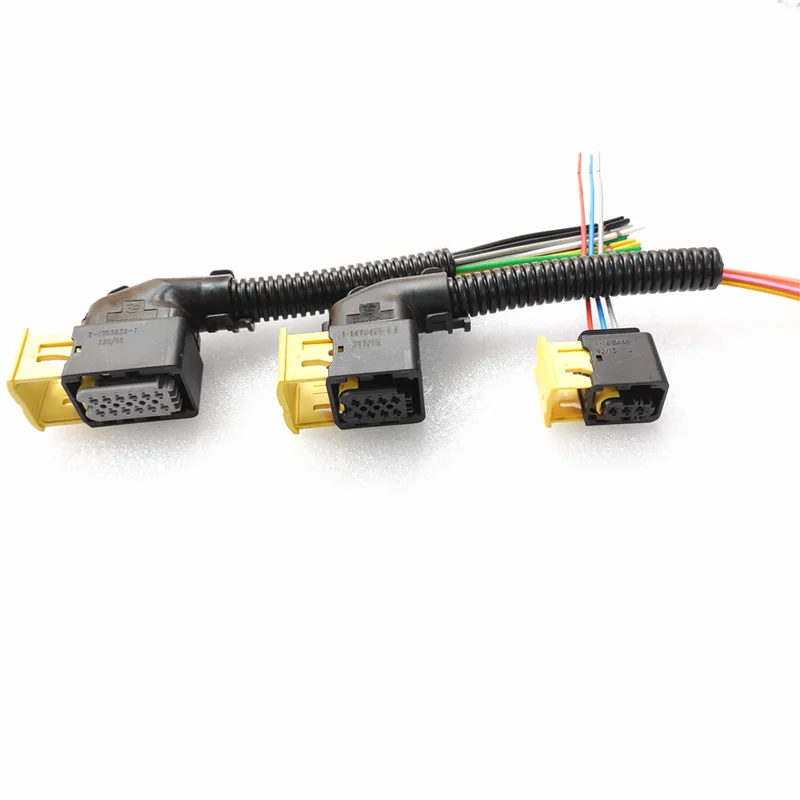 

For CNHTC SINOTRUK SITRAK Trailer Module Plug Howo T5G T7H C7H Vehicle Rear Control Computer Board Wire Harness 12 8 3 Plug Part