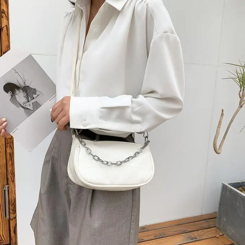 Summer New Bag Women's Simple New Trendy INS 2022 Fashion One-shoulder Retro Armpit Messenger Bag Women