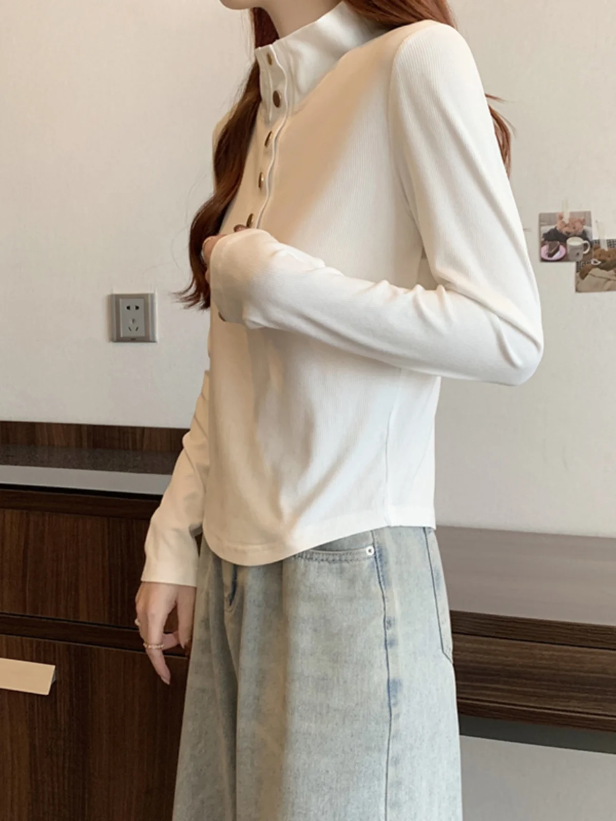 Розовая футболка с воротником-поло и длинными рукавами женская весенняя одежда