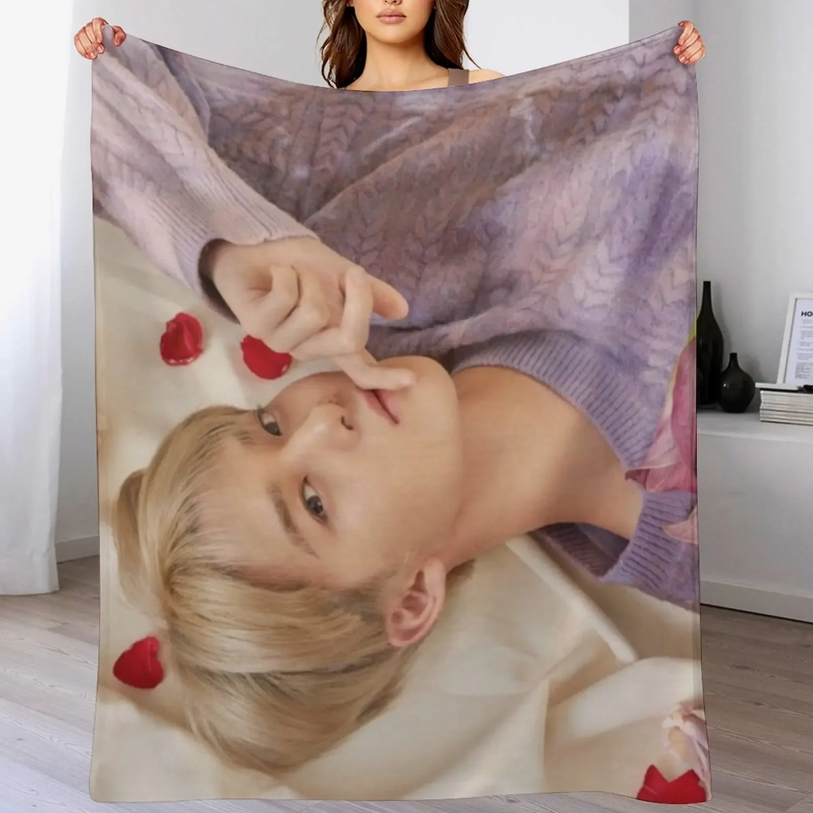 Плед Jinyoung CIX 'OK' Episode 1