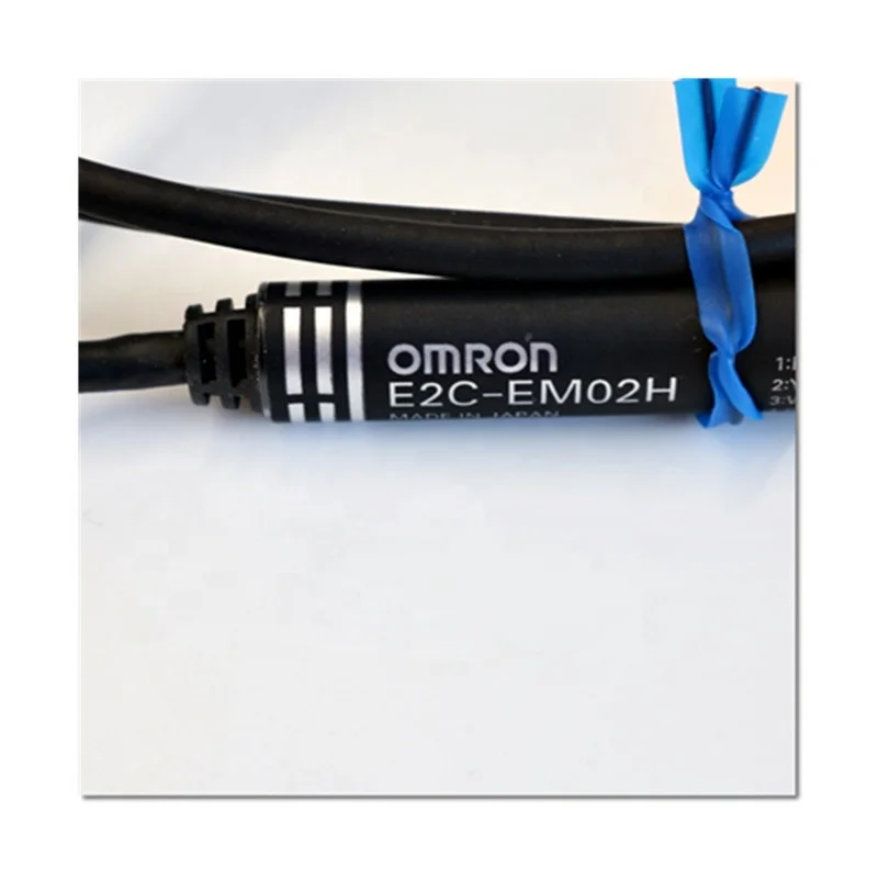 

OMRON E2C-EM02H Высокоточный индуктивный датчик приближения