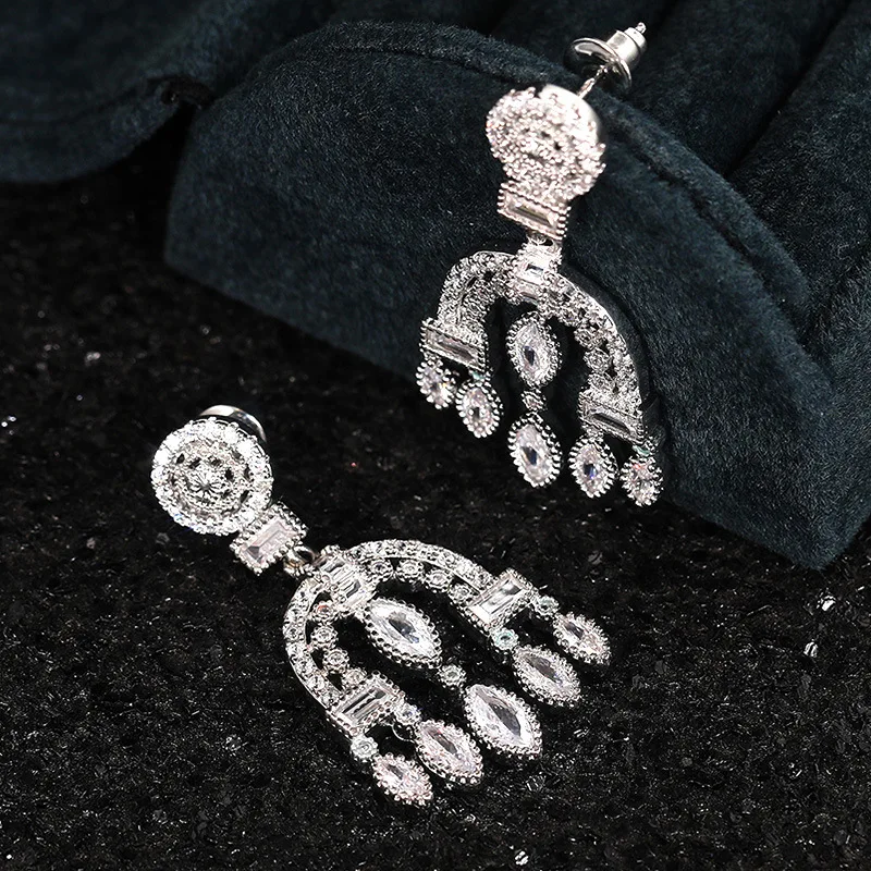 

Baroque Court Style Clip Earrings Retro Silver Plated Dangle Earrings Vintage Wedding Party Elegant Female Luxury CZ Jewelry