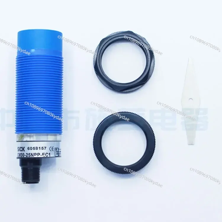 CM30-25NPP-EC1 емкостный датчик приближения