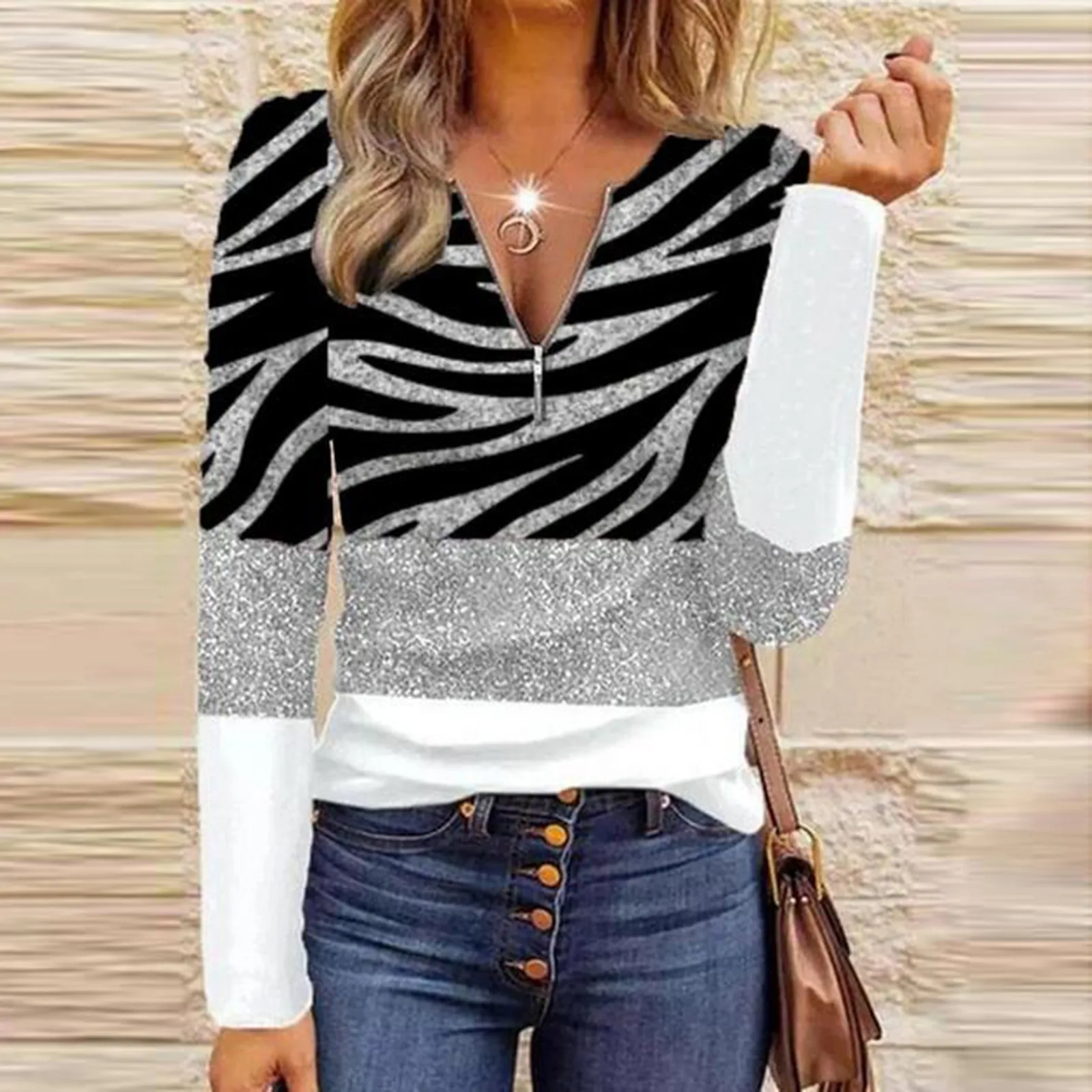 

Женская хлопковая футболка с длинным рукавом, V-образным вырезом и принтом