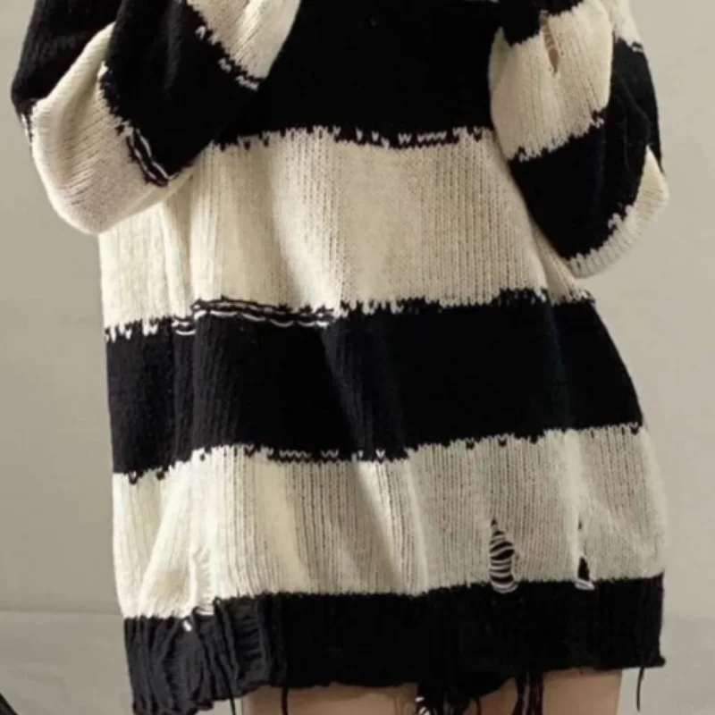 

2022 New Black and White Striped Sweater Women's Autumn Korean Series Idle Style Loose Outer Wear Spring and Autumn Long Sleeve