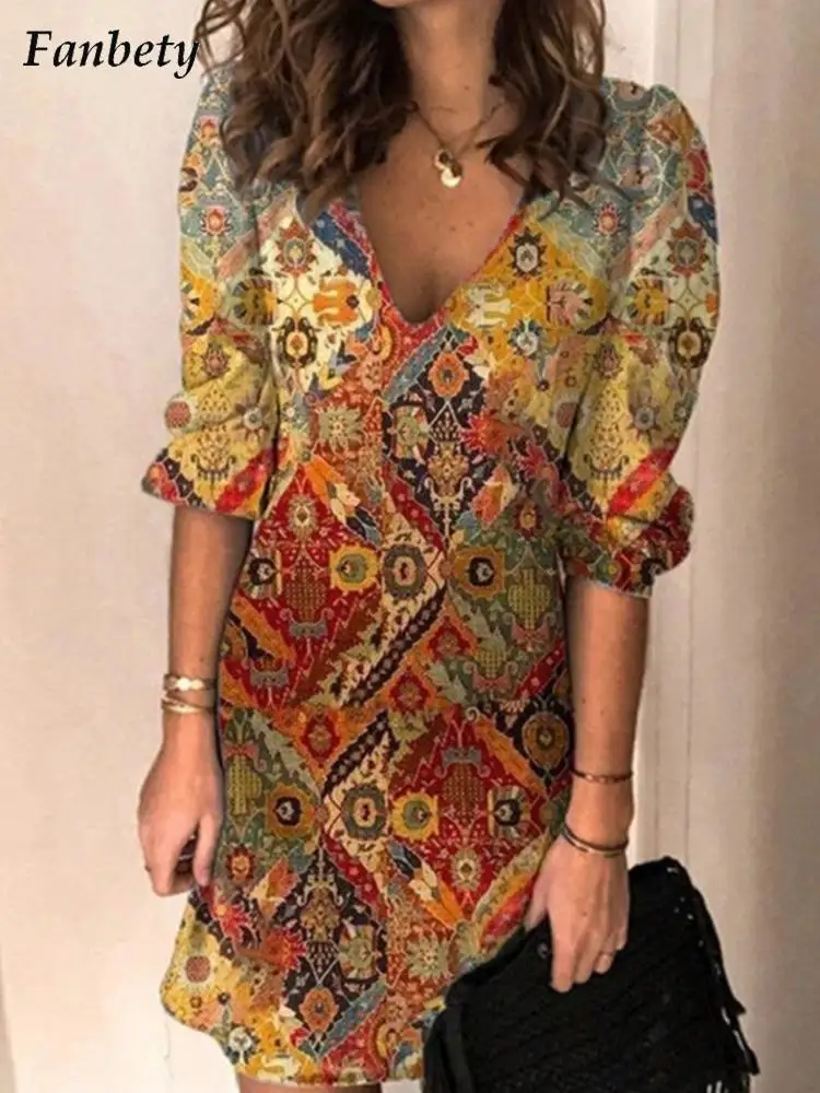 

Женское платье с V-образным вырезом, длинным рукавом и принтом