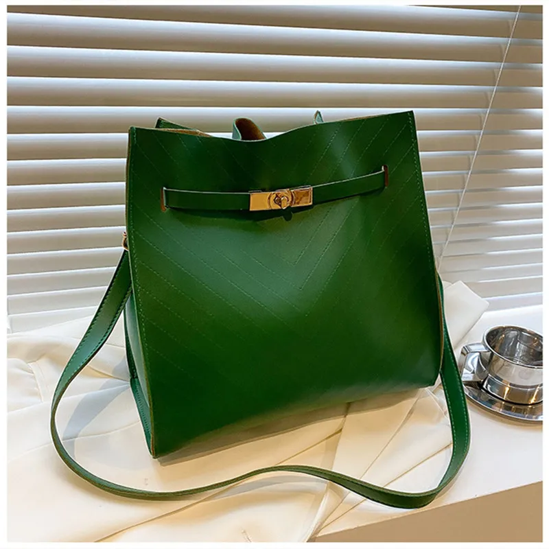 

Ladies Fashion Large Capacity Lock Shopping Travel One Shoulder Beach Bag Trend Mobile Phone Coin Card Holder Messenger Bag