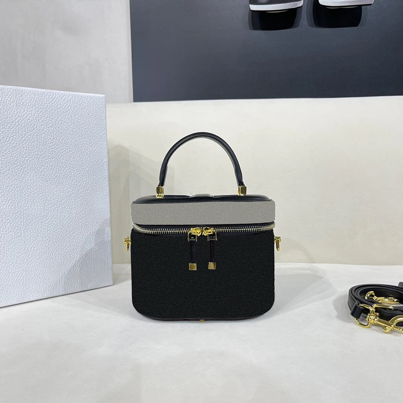

Women Brand Design Leather Metal Zipper Cylinder Bag Ladies New Portable Mini Makeup Bag Single Shoulder Crossbody Bucket Bag