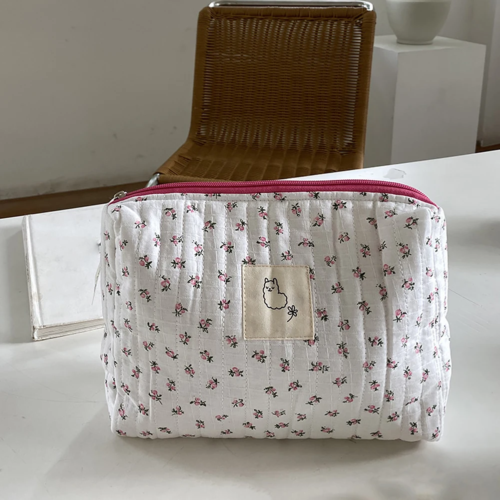 

Корейская стеганая Сумочка для туалетных принадлежностей с цветочным принтом, сумочка для косметики с цветами, Женская портативная космет...