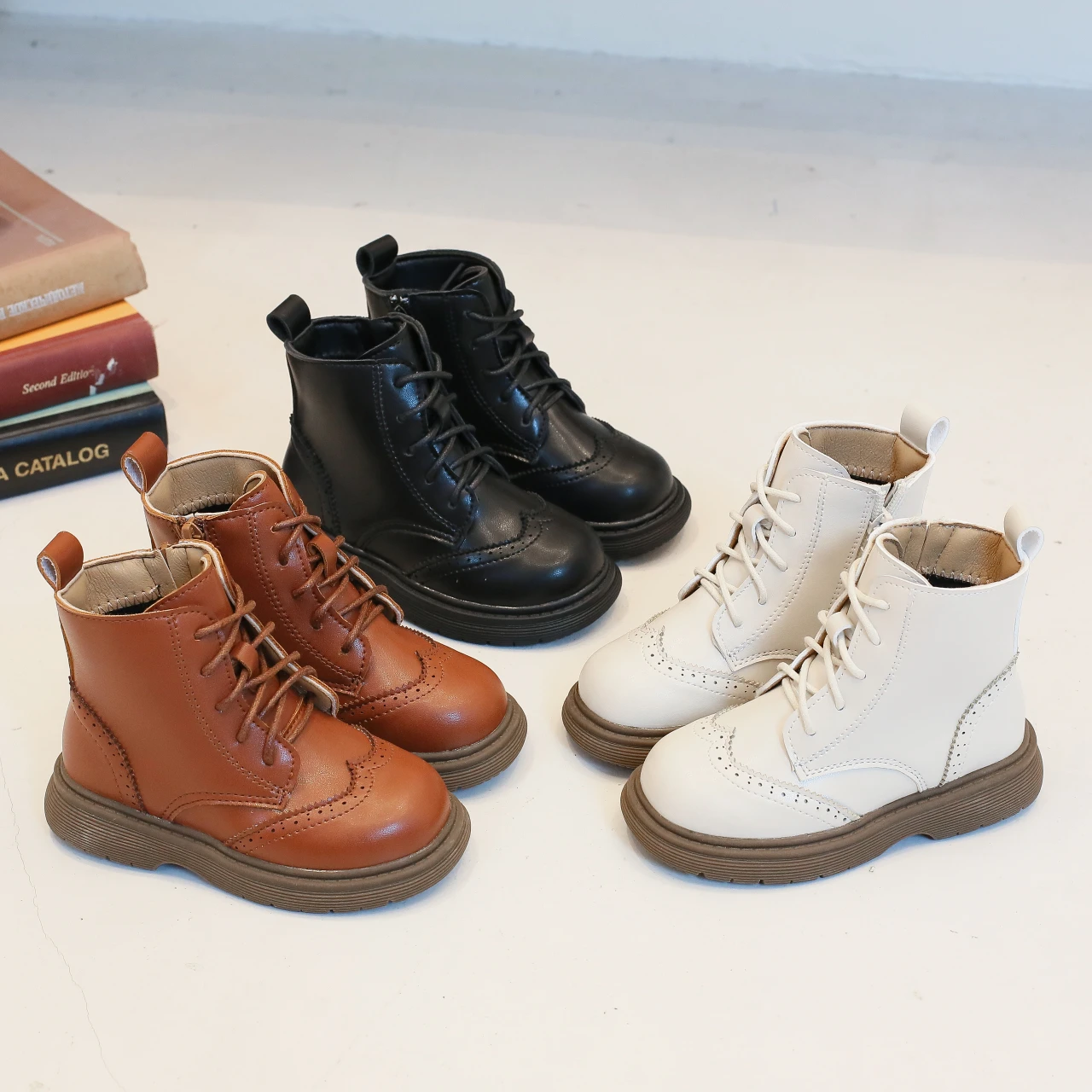 

Kids Fashion Ankle Boots 2022 New Spring and Autumn Simple Japanese Wind Solid Color Side Zip Boys and Girls Classic Retro Boots