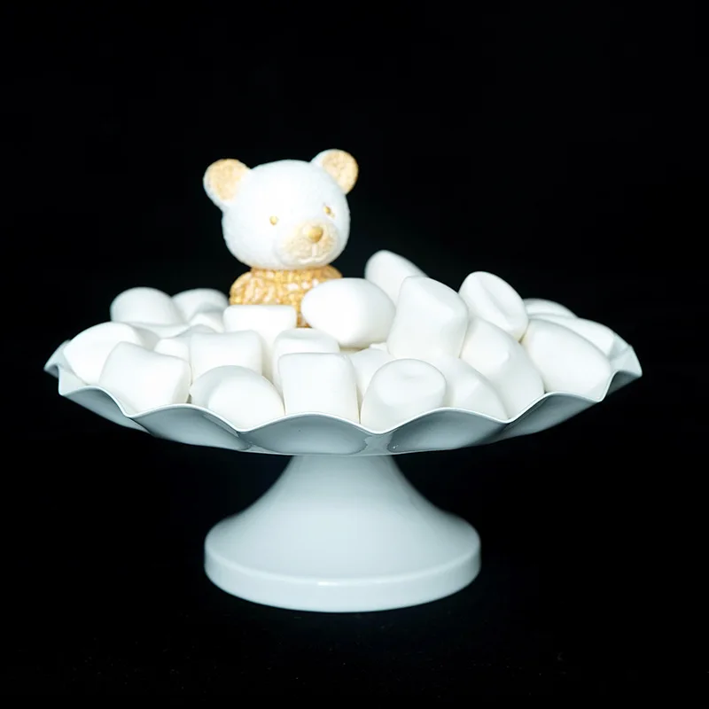 

European-Style Wedding Props Iron Cake Stand Dessert Table Wave Edge Cake Plate Metal High Leg Dim Sum Plate