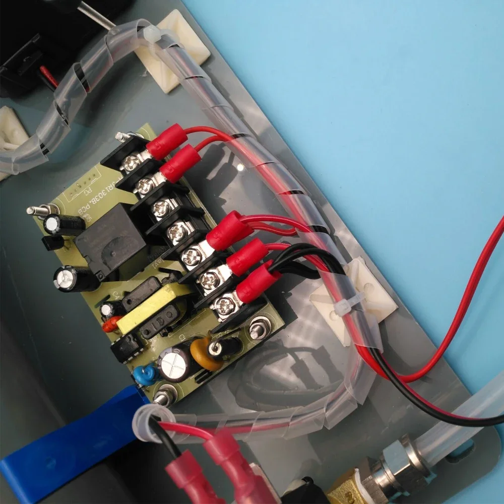 Автоматическая осушитель воздуха и обогреватель. Сухое воздух для генератора