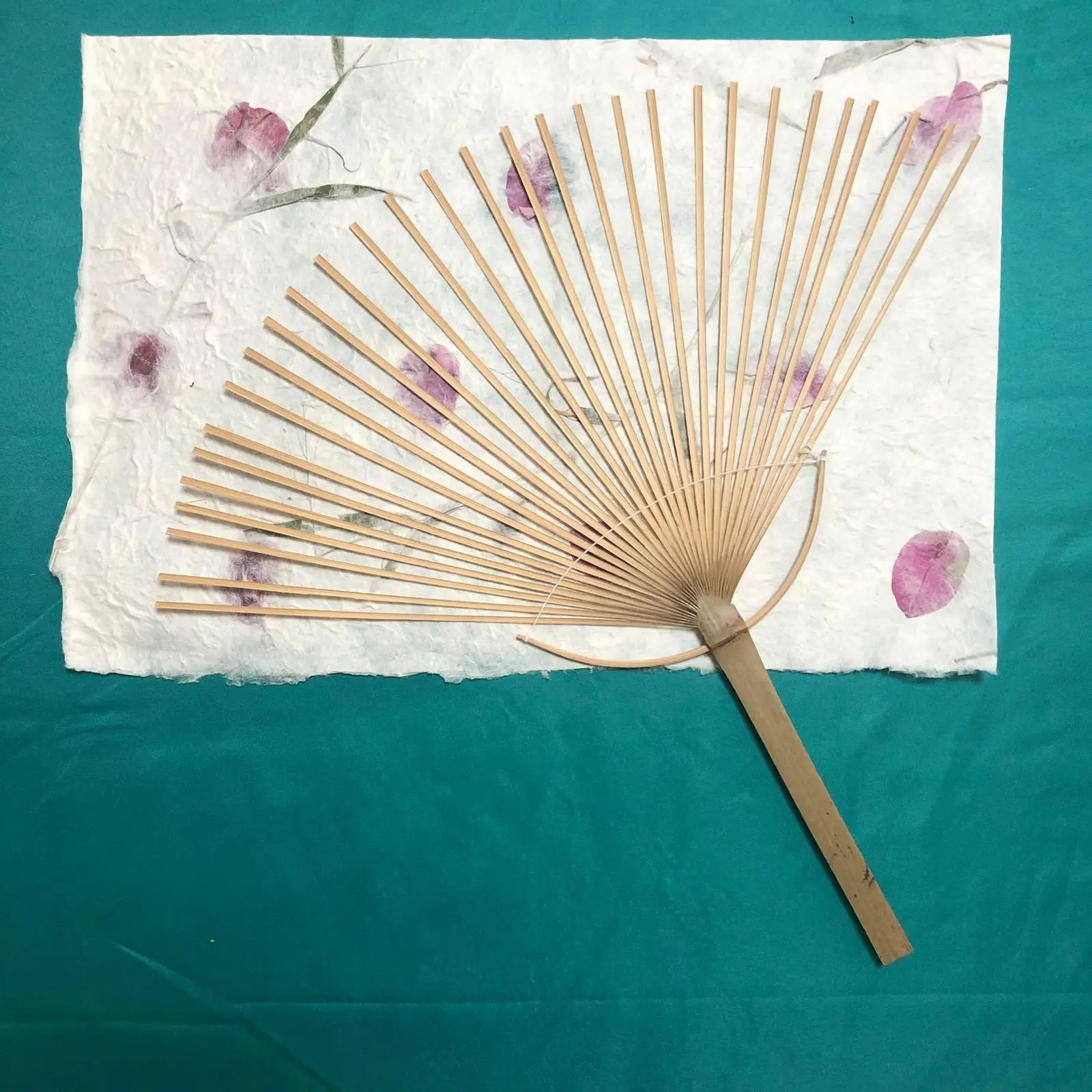 

Bamboo Chinese Handle Fan Bone Frame DIY Craft Accessories Ancient Style Classical Fan Widely Use Exquisite Effective Tools