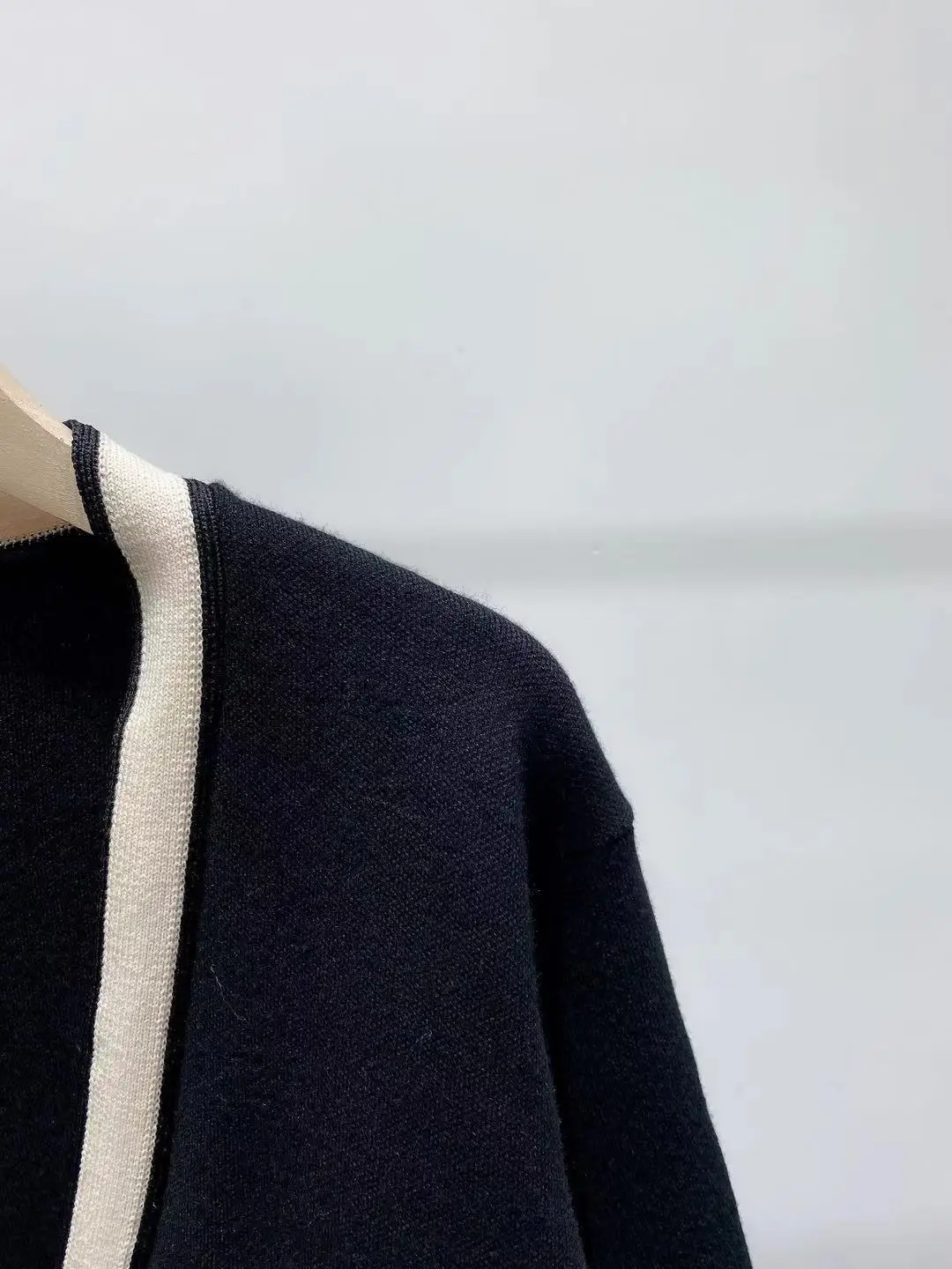 

Women Cardigan Striped Spliced V-Neck Single Breasted Pockets Long Sleeve Solid Color Loose Knitting Coat