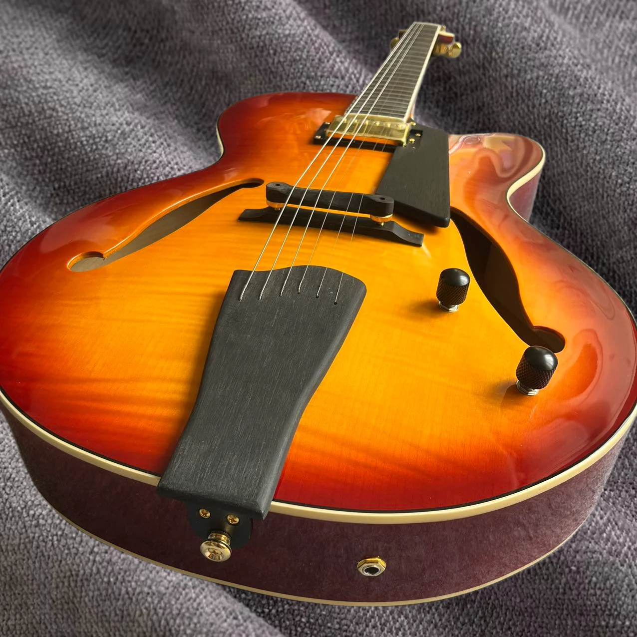 Электрическая гитара Sadowsky