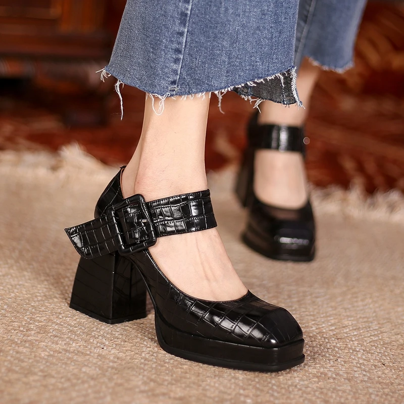 Женские туфли-лодочки в стиле ретро