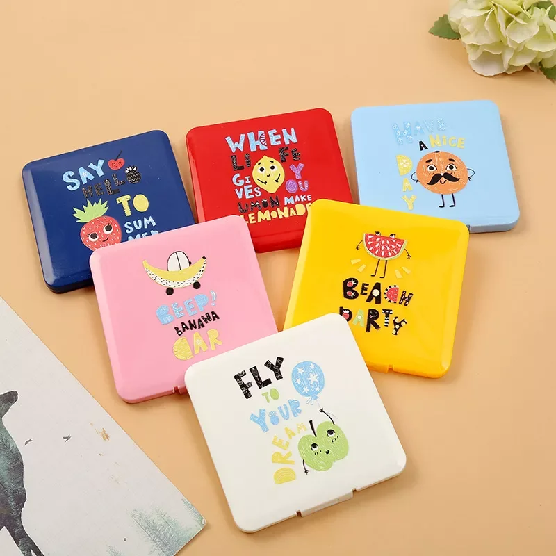 

NEW IN Creative Christmas Snowman PP Masks holder Save mask box Disposable Mask Storage Box student Portable Case Safe Pollution